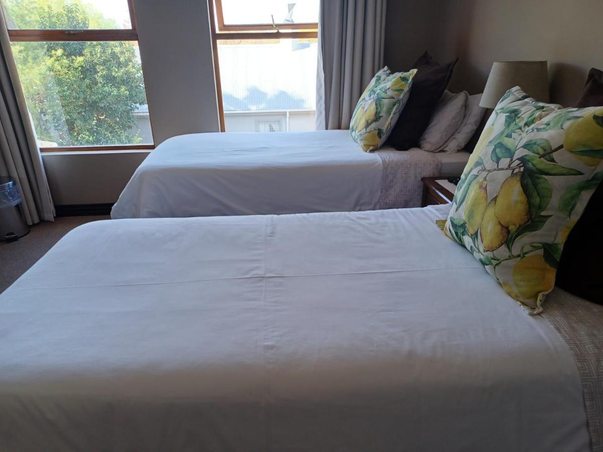 Karoo Sun Boutique Guest House Oudtshoorn Esterno foto