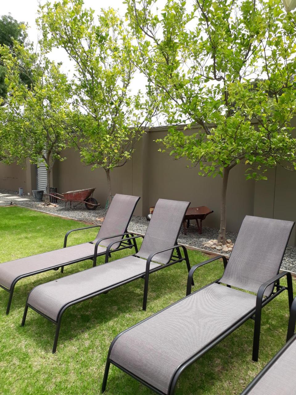 Karoo Sun Boutique Guest House Oudtshoorn Esterno foto